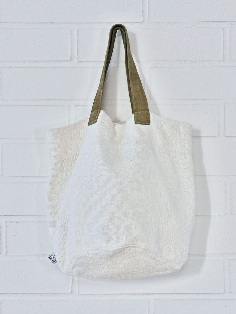 Natural Linen Bag for Spa-Wellness, Beach, Gym, Leather Straps, White - EndeavorCzech.cz