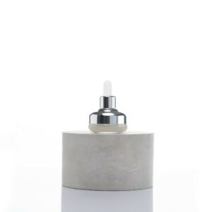 Eye-lifting serum from Kyklos in a small luxury silver bottle of 20ml. Natural organic cosmetics for guests' skincare, exclusively from ENDEAVOR hotel cosmetics and toiletries.